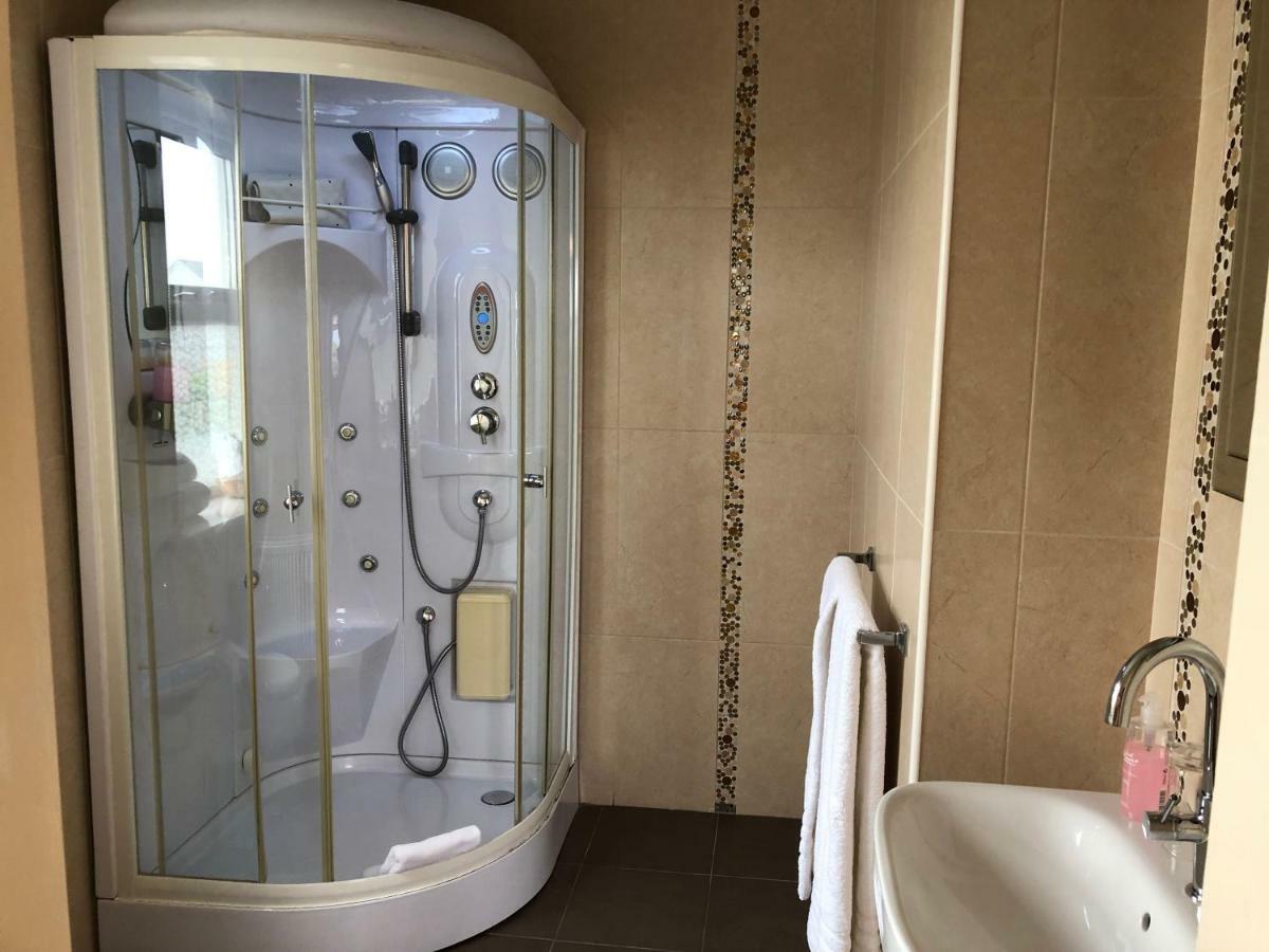 Bed and Breakfast Cois Na Tra Spanish Point Exterior foto